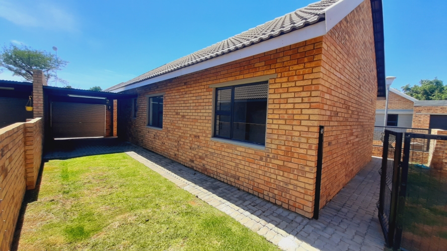 To Let 3 Bedroom Property for Rent in Potchefstroom North West